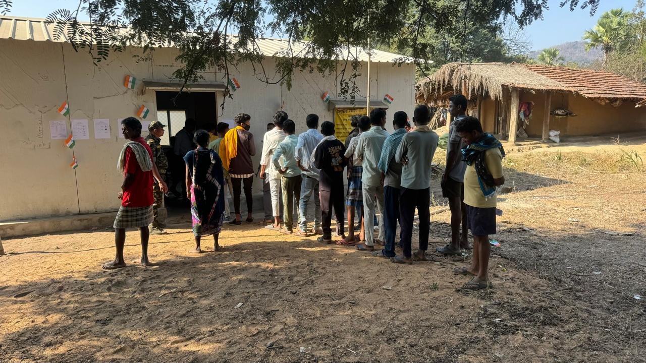 आजादी के बाद पहली बार खूंखार नक्सली नेता हिड़मा के पैतृक गांव पूवर्ती में हुआ मतदान